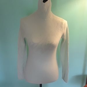 Cashmere turtle  neck sweater